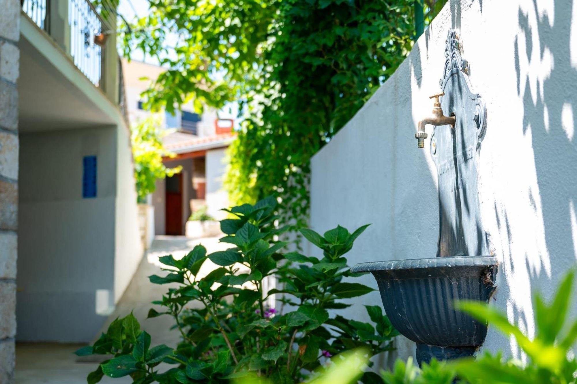 Apartments Kaja พอสติรา ภายนอก รูปภาพ